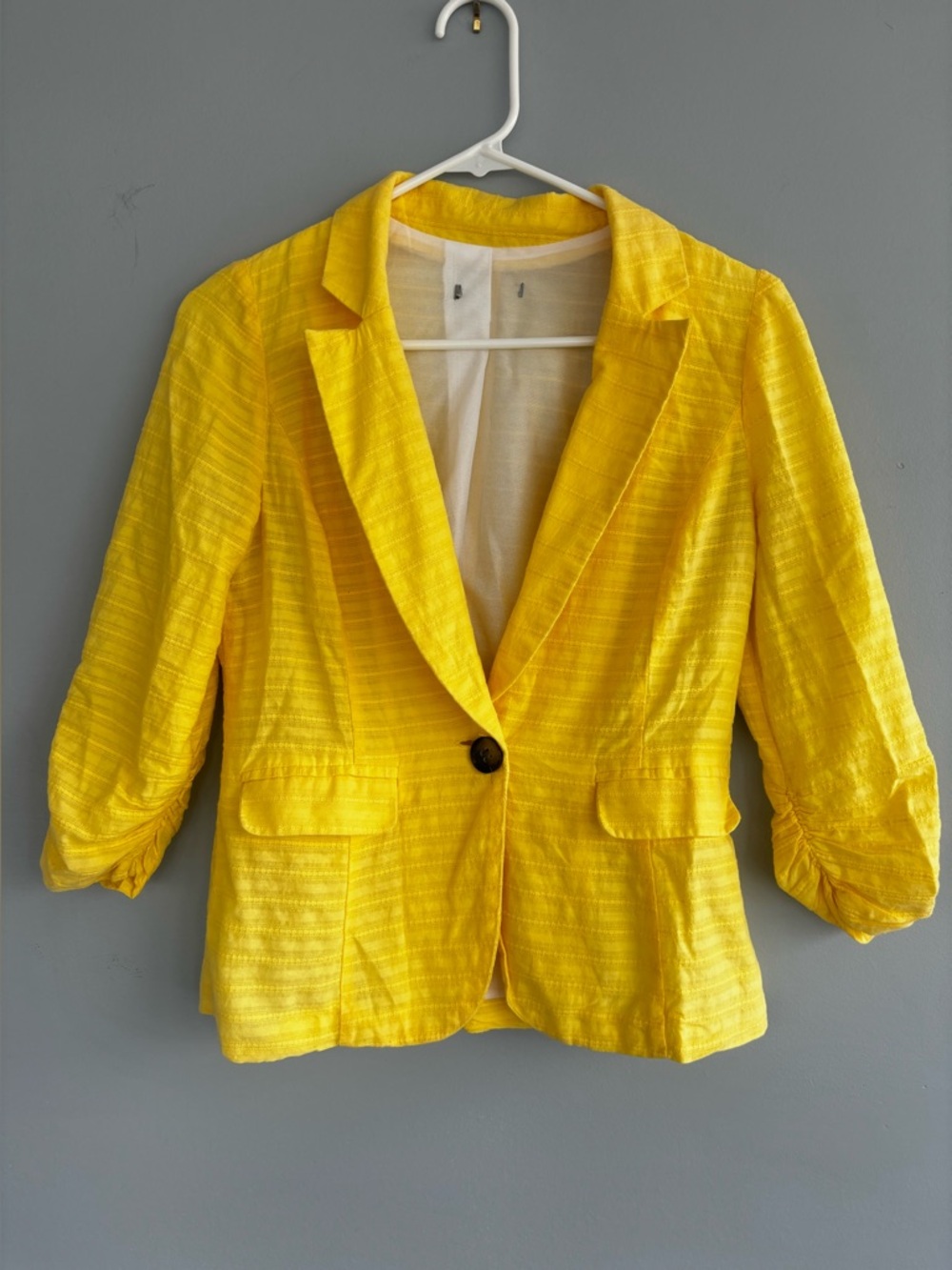 Yellow Women's Textured Single-Button Blazer